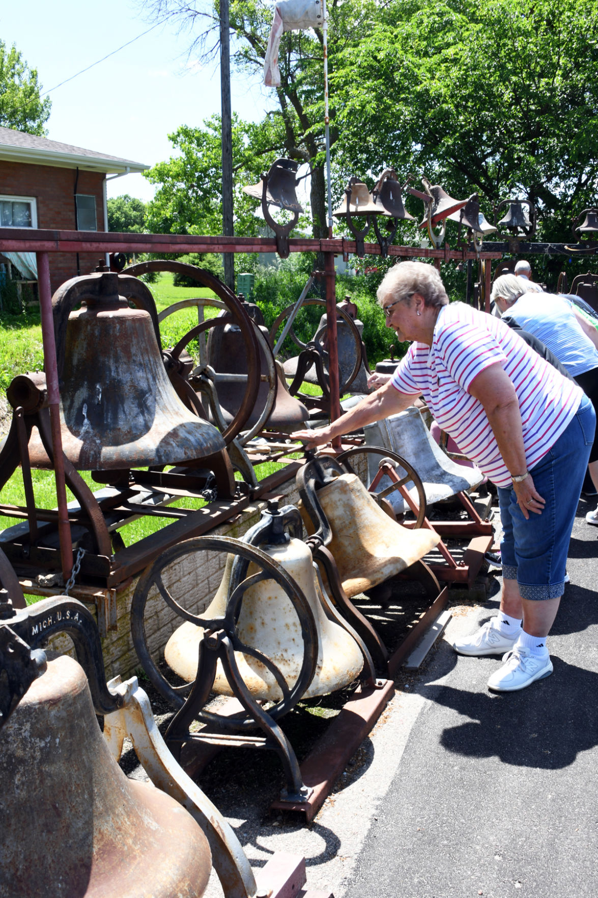 190 Pauline Bulgrin rings the bells.JPG